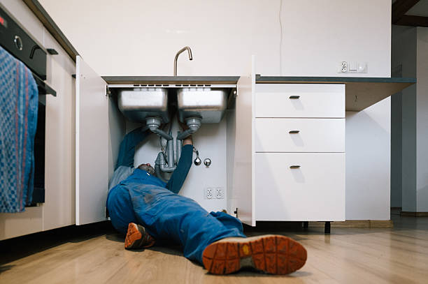 Professional Drain Cleaning technician working in Ridgefield Park, NJ